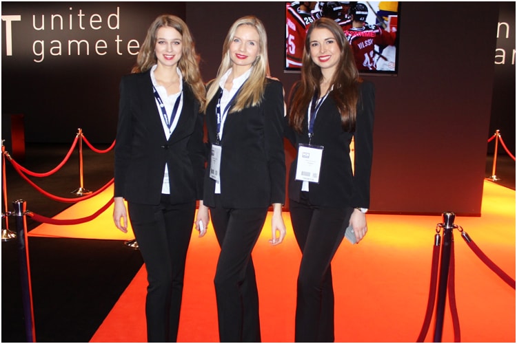 exhibition staff agency - trade show hostesses trade show hostesses, trade show staff, trade show staffing agency, staff agencies